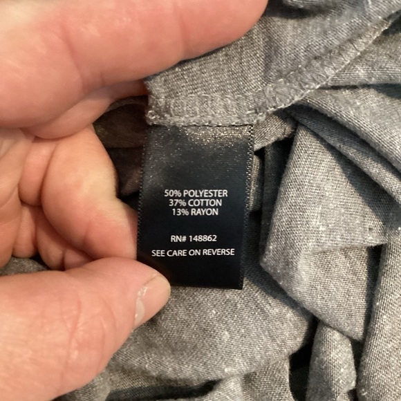 Torrid Gray Lips Graphic Cold Shoulder T-Shirt 2X Soft Stretch - Picture 7 of 7